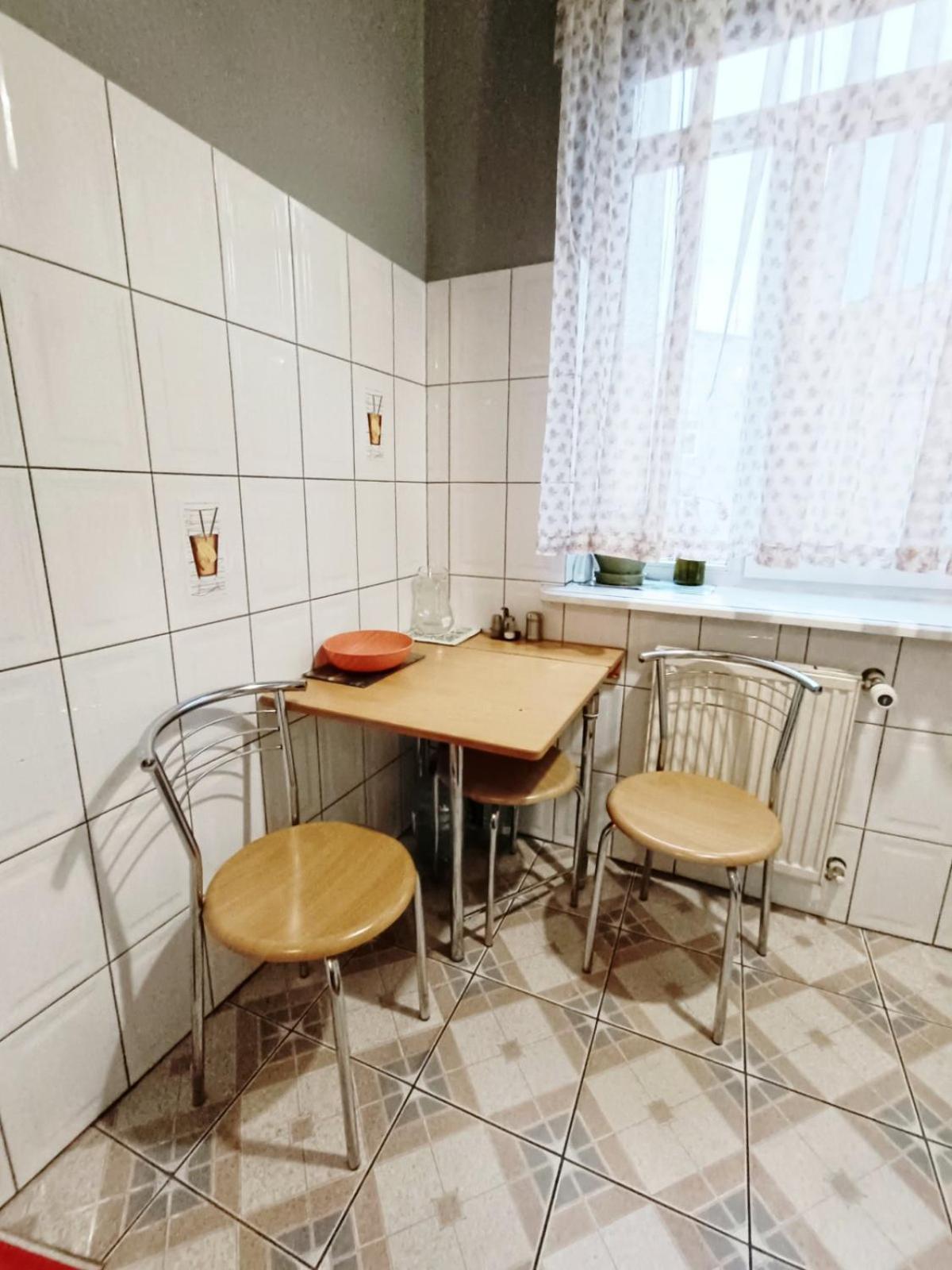 Apartment Anna リヴィウ エクステリア 写真